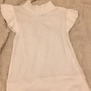 White flare sleeve ribbed tank